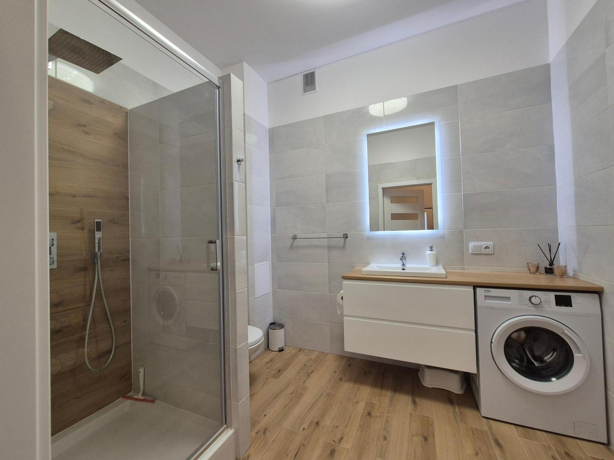 Duzy Komfortowy Apartament W Samym Centrum Przy Manufaktura I Piotrkowska, Blisko Zoo, Fala Lódź Exterior foto