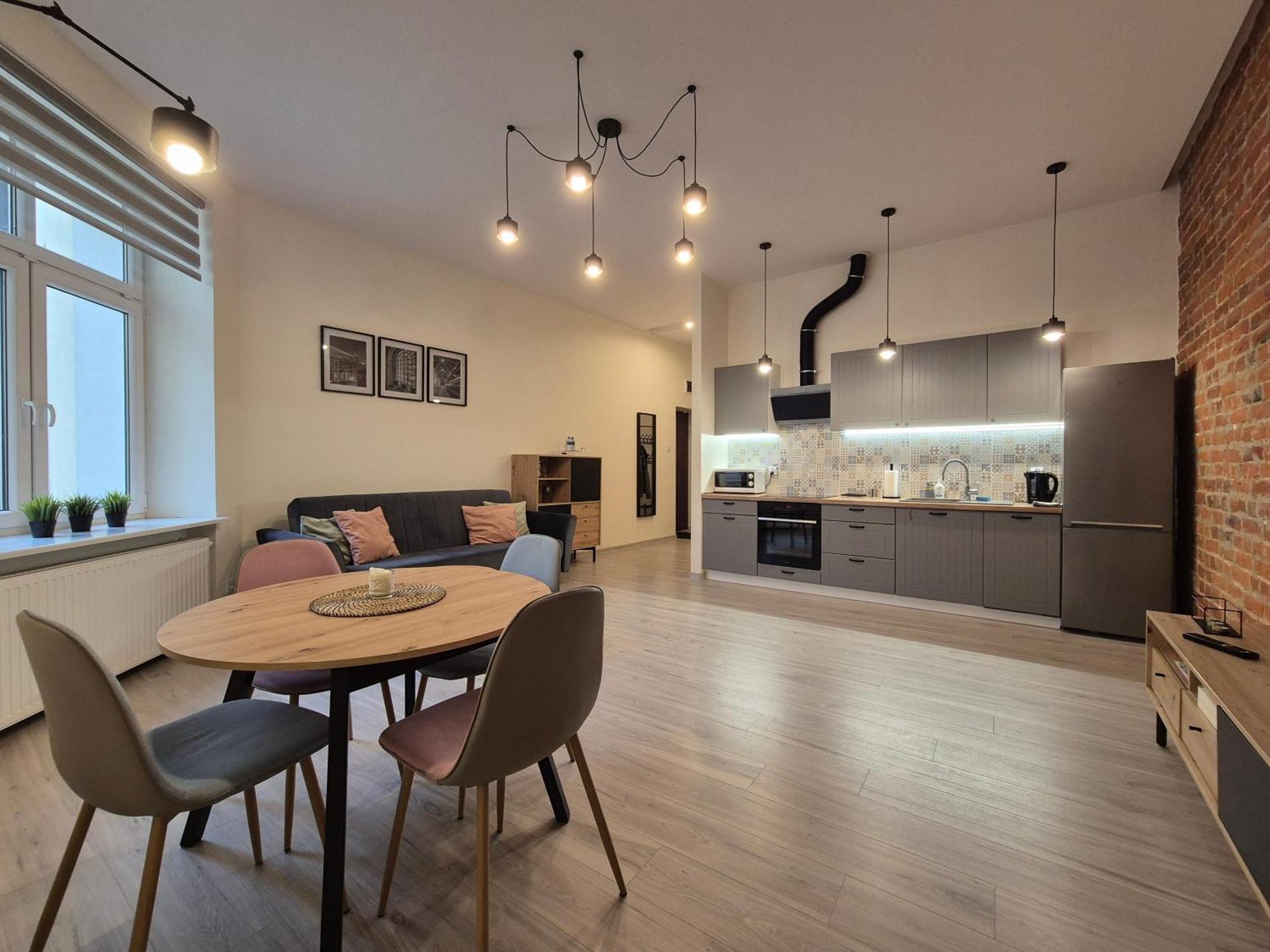 Duzy Komfortowy Apartament W Samym Centrum Przy Manufaktura I Piotrkowska, Blisko Zoo, Fala Lódź Exterior foto